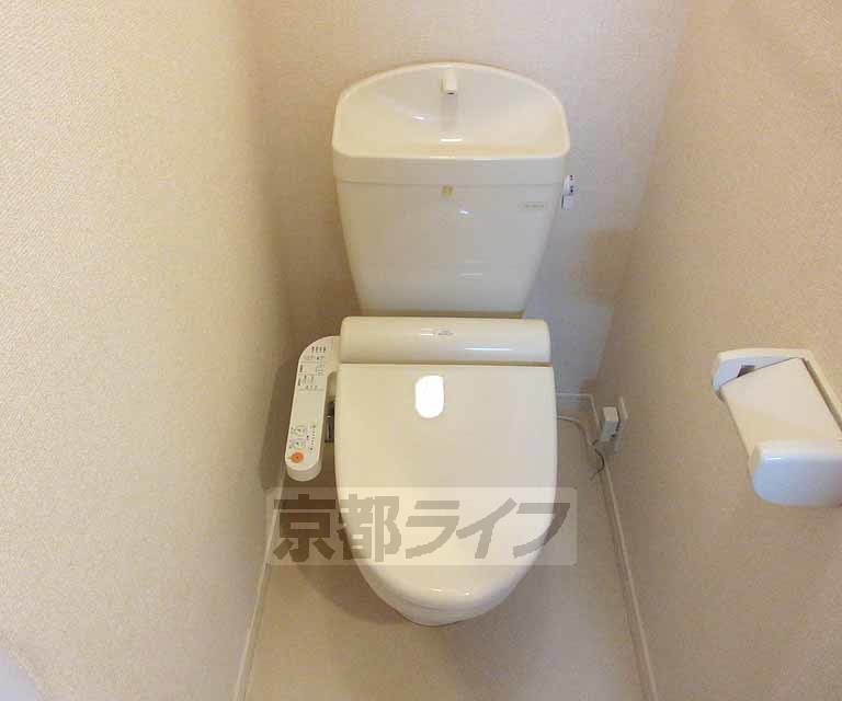 トイレ　ウォシュレット付き！