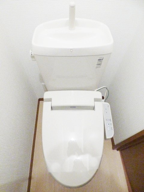 トイレ　清潔感のあるトイレです