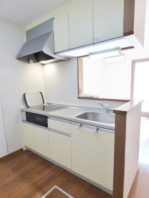 キッチン　広々とした3口IHカウンターキッチン♪