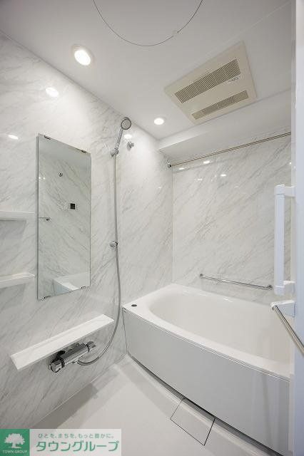 バス・シャワールーム　バス