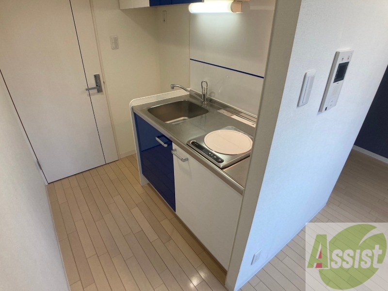 キッチン　シンプルなキッチンです。お手入れも楽々ですね！