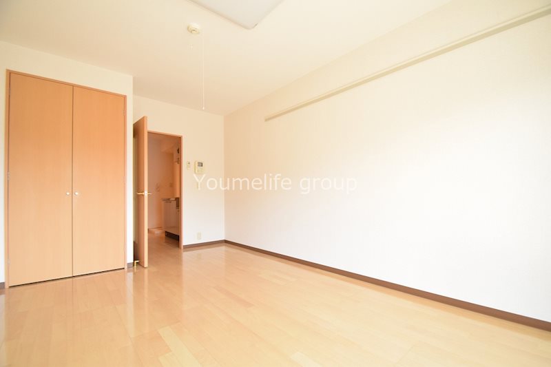 居室・リビング　反転中部屋タイプ写真