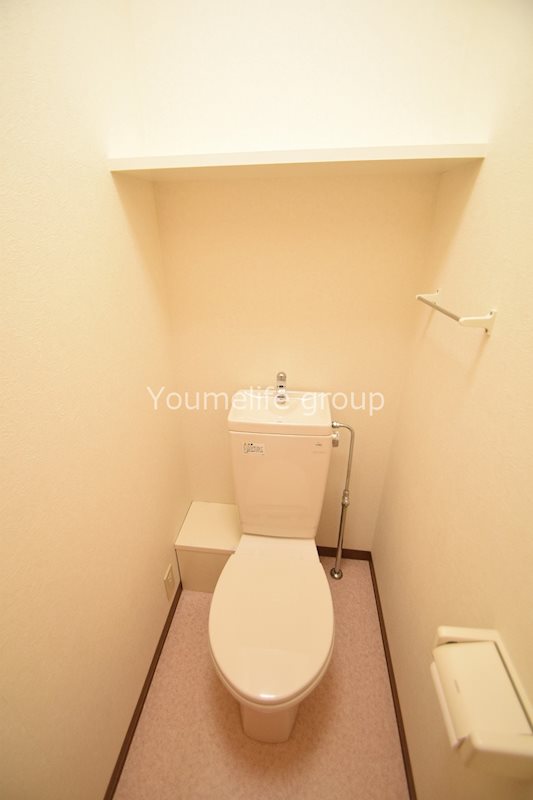 トイレ　反転中部屋タイプ写真