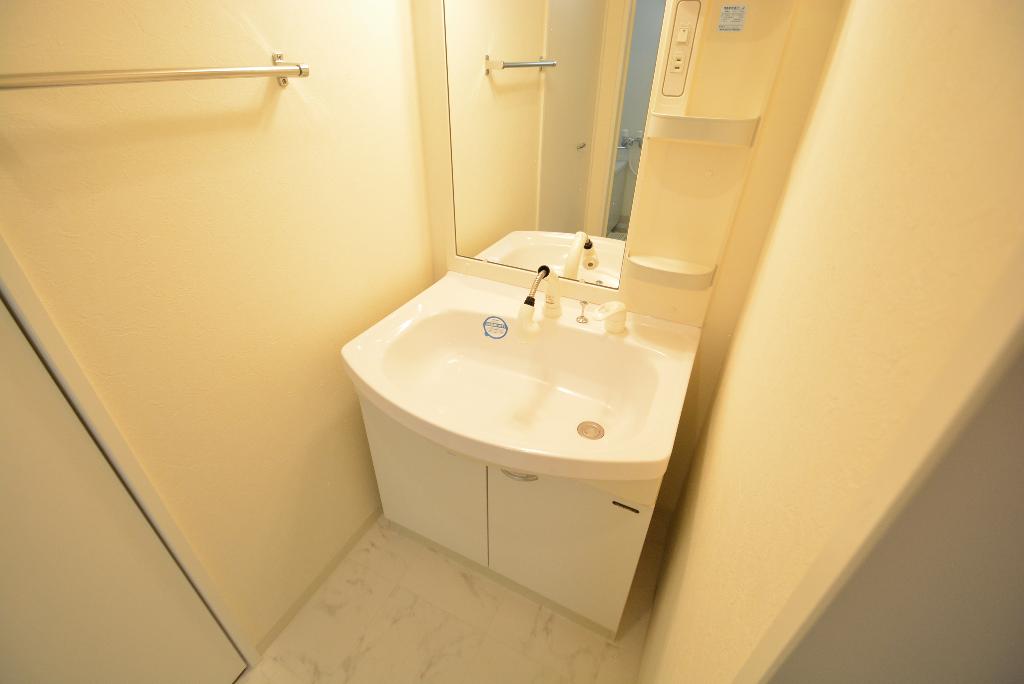 洗面設備　洗髪洗面化粧台