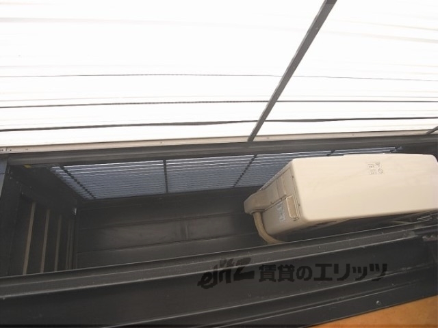 バルコニー　フラワースタンド