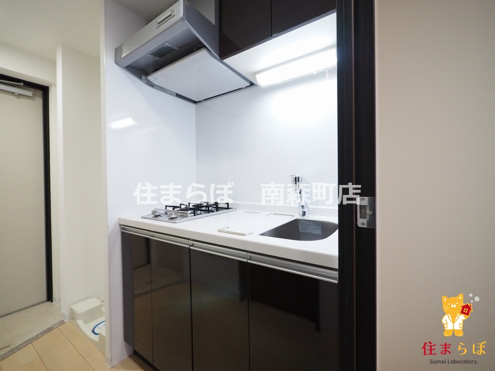 キッチン　「ただの部屋探しじゃない。“あなたの暮らし”探しです。」