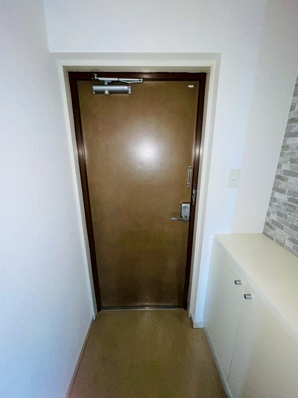 玄関　別部屋参照