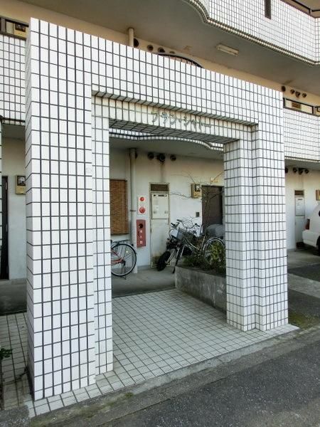 エントランス　エントランス