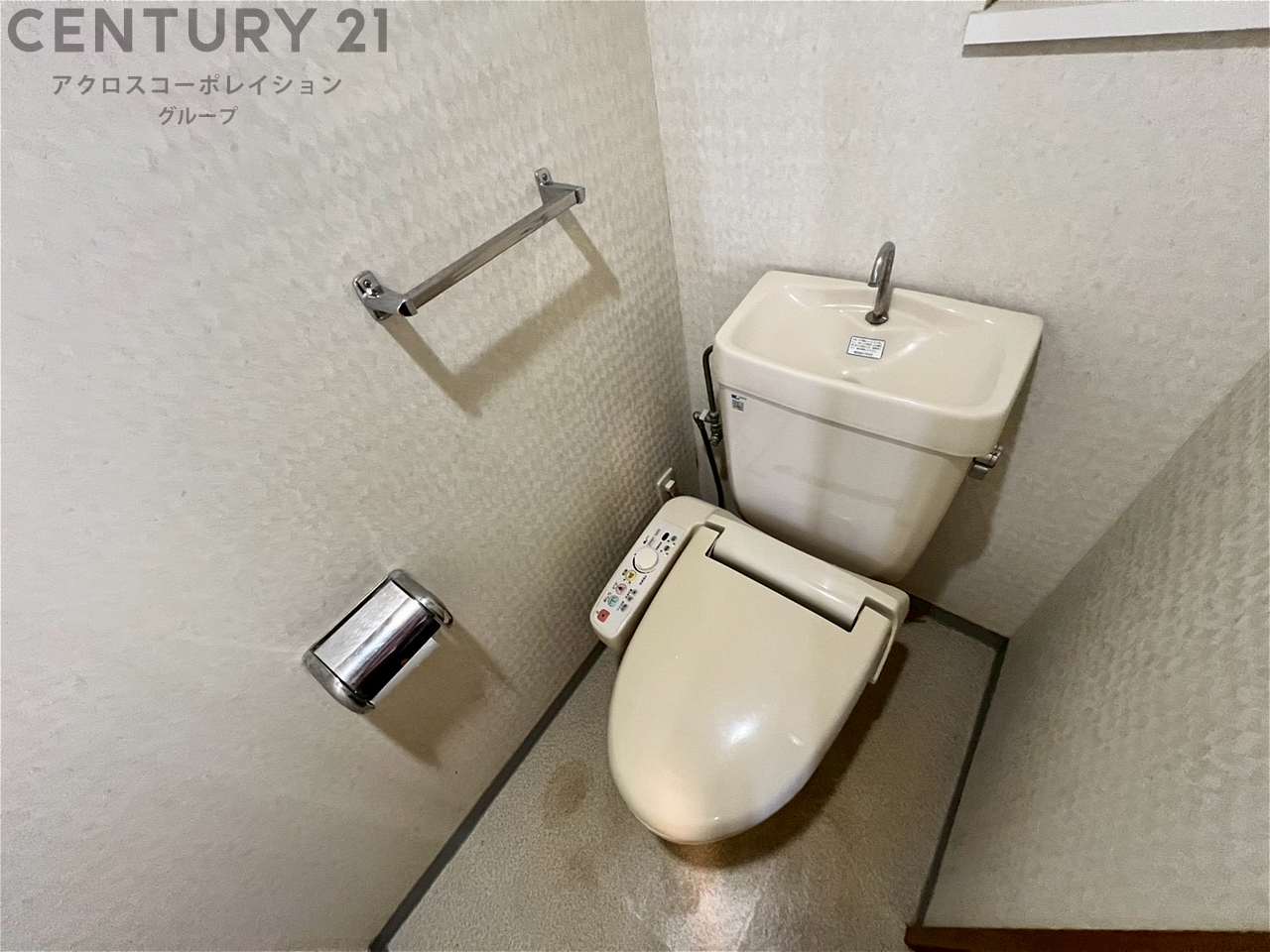 トイレ　温水洗浄便座付きでおすすめ！