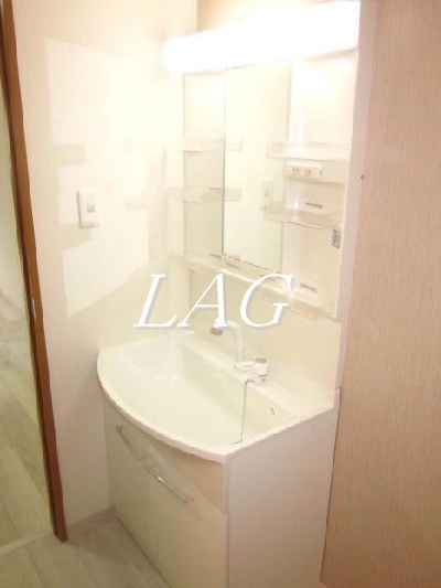 洗面設備　洗面台です。