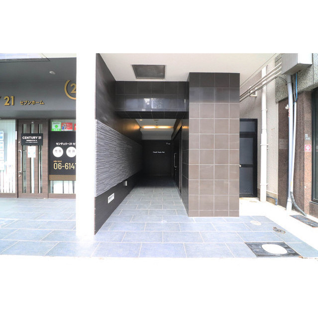 エントランス　建物の内部です