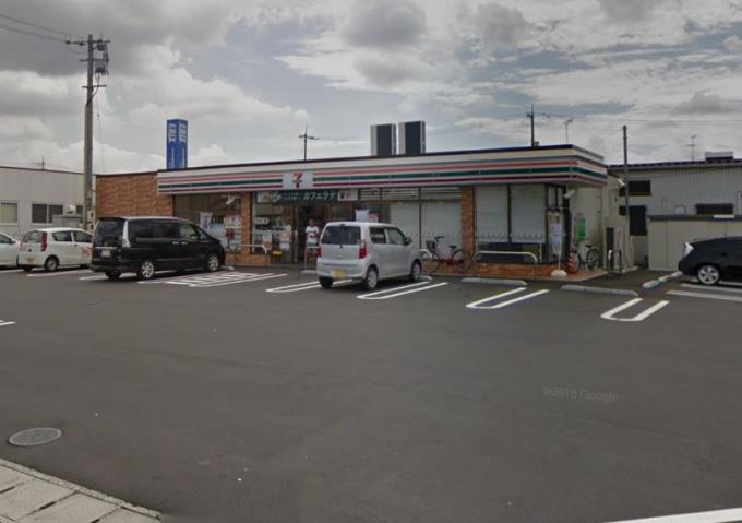 コンビニ　セブンイレブン岡山田中店（コンビニ）まで1032m