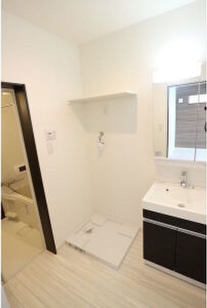 洗面設備　同一施工