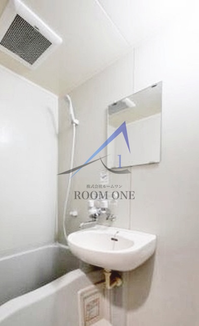 洗面設備　洗面台です。