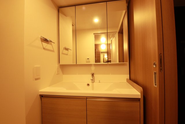 洗面設備　別室の参考写真です。※現況優先