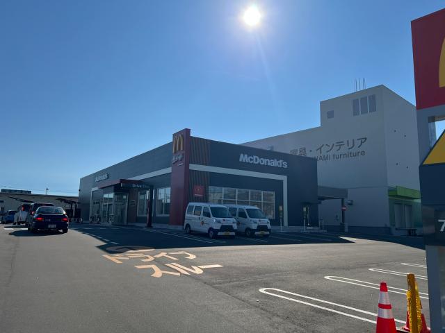 飲食店　マクドナルド釧路桂木店（飲食店）まで497m
