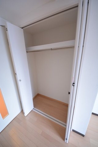 収納　ジュネス高津公園　クローゼット