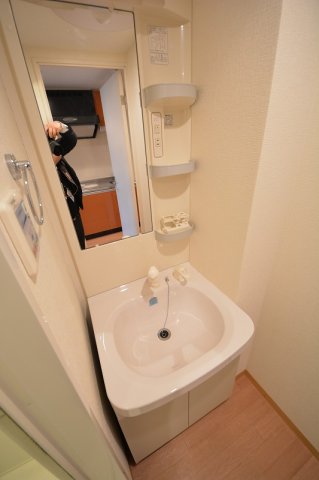 洗面設備　ジュネス高津公園　独立洗面台