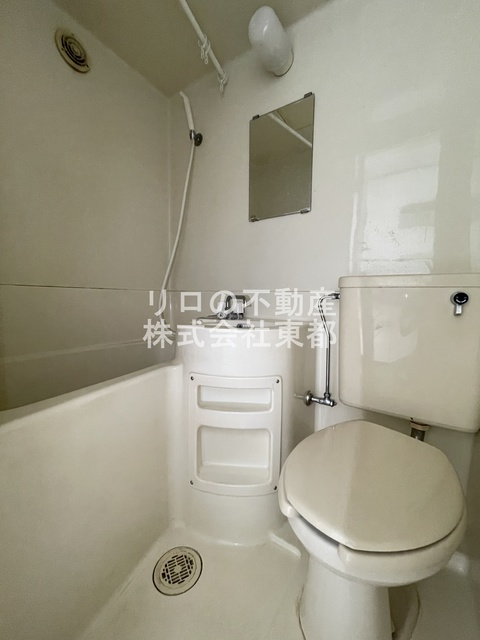 バス・シャワールーム　バストイレが一緒になってるとお掃除がしやすいです♪