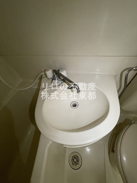 洗面設備　洗面ボウルもついているので、ここで洗顔できますね☆