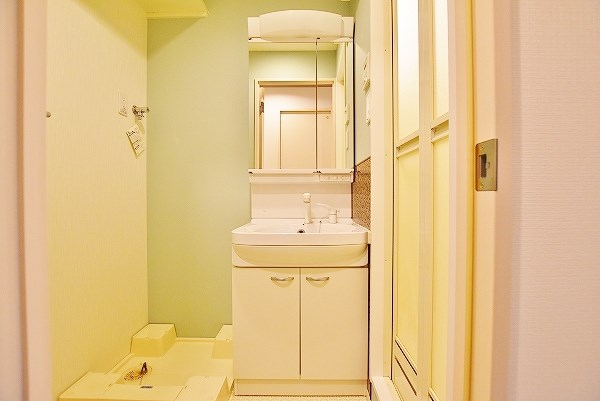 洗面設備　★洗髪洗面化粧台＆室内洗濯機置場★