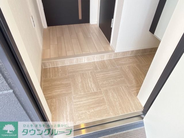 玄関　お問合せはタウンハウジングまで！※現地待合わせ相談可能