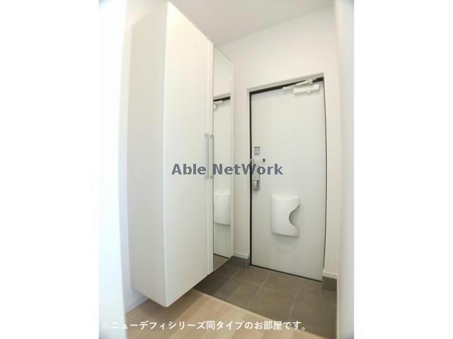 玄関　同タイプ部屋参照