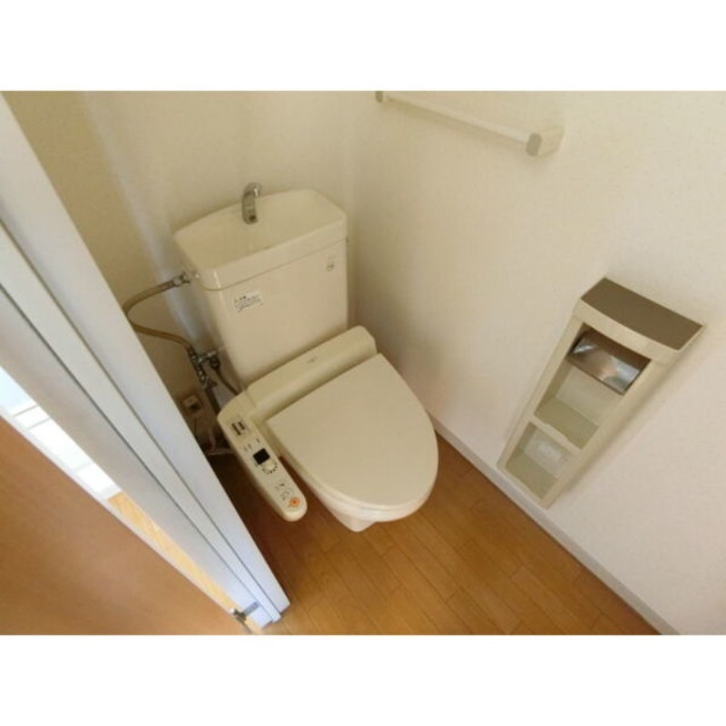 トイレ　図面と現状に相違がある場合には現状を優先