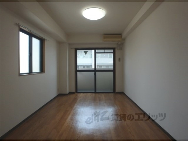 居室・リビング　洋室