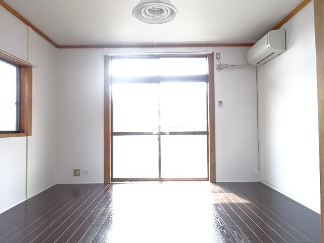 居室・リビング　※写真は207号室です（参考）