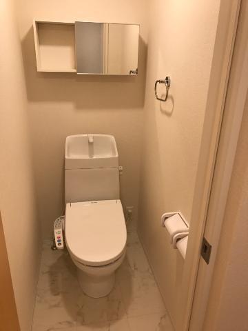 トイレ　トイレ