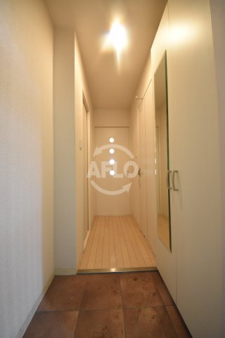 玄関　エスペランサ西天満　玄関