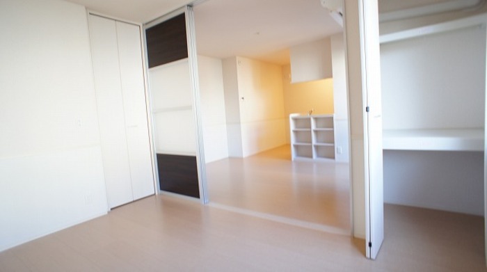 居室・リビング　開放感のあるゆったりとしたお部屋です♪