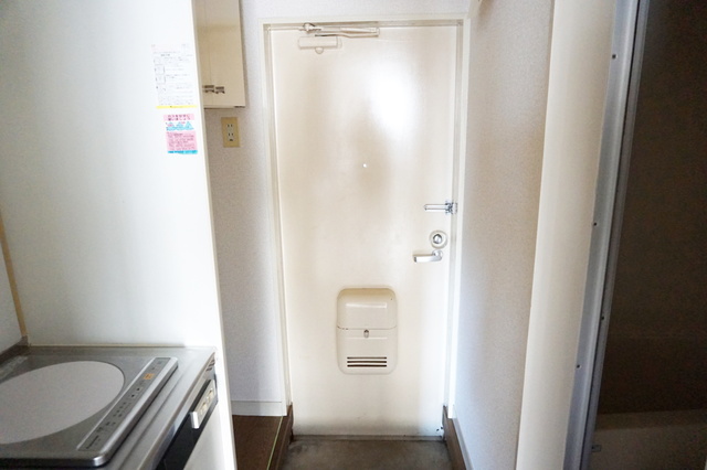 玄関　すっきりシンプルな玄関スペースです！