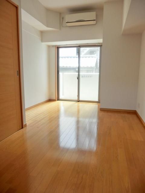 居室・リビング　エアコン1台完備