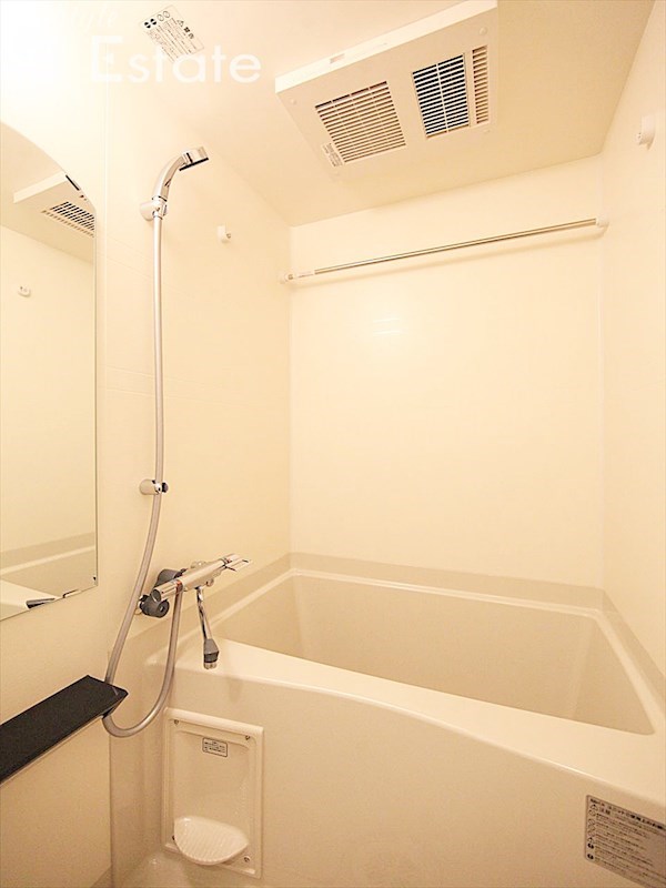 バス・シャワールーム　バスルーム