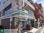 コンビニ　ローソンストア100金沢六浦一丁目店（コンビニ）まで140m