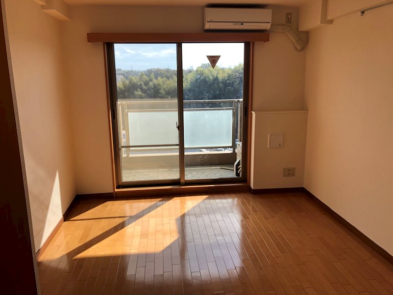 居室・リビング　別号室参考写真