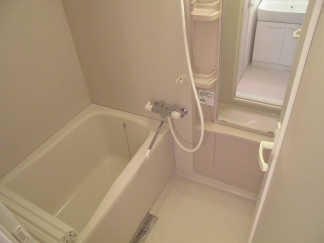 バス・シャワールーム　浴室