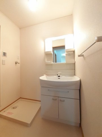 洗面設備　忙しい朝には欠かせない洗面所です