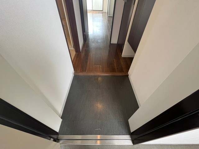 玄関　別部屋１号室