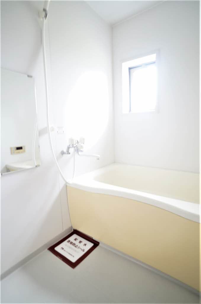 バス・シャワールーム　バスルーム