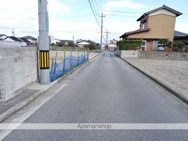 その他　前面道路（その他）まで0m