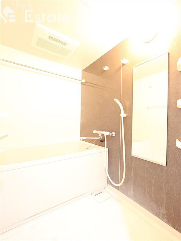 バス・シャワールーム　バスルーム