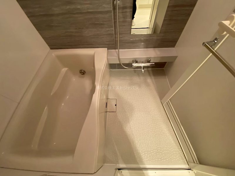 バス・シャワールーム　別部屋参考室内