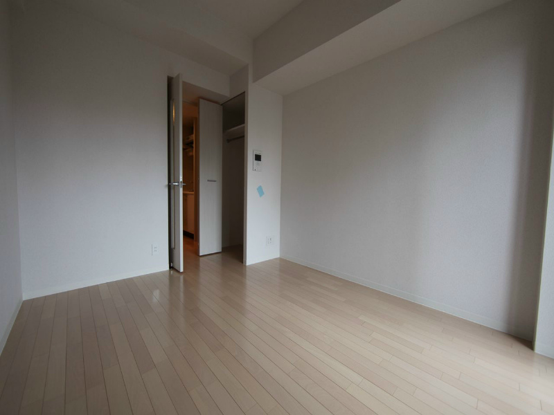 居室・リビング　洋室6.2帖　クローゼット付（収納充実してます）