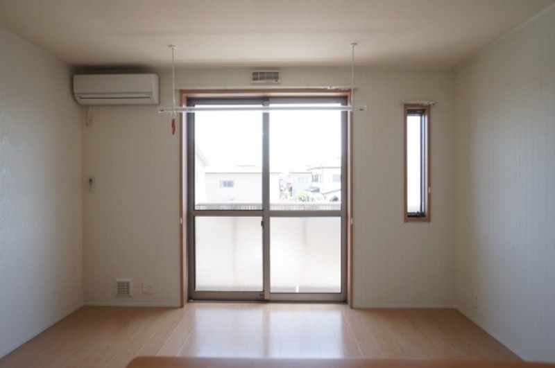 居室・リビング　図面と現状に相違がある場合には現状を優先