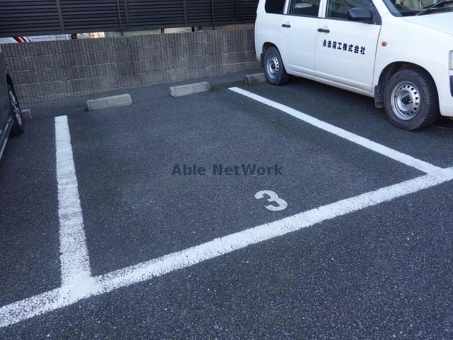 駐車場　駐車場