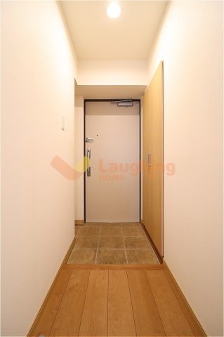 玄関　収納もある玄関です