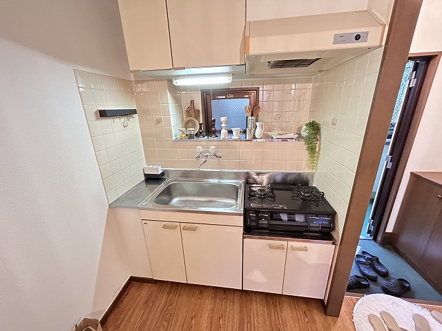 キッチン　※別部屋参考写真